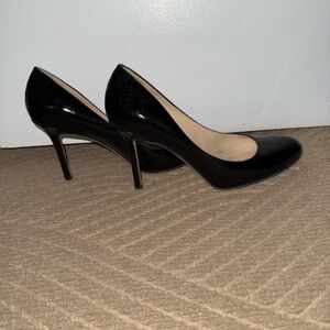 Made in Italy KATE SPADE NY patent leather. Black. 7.5.